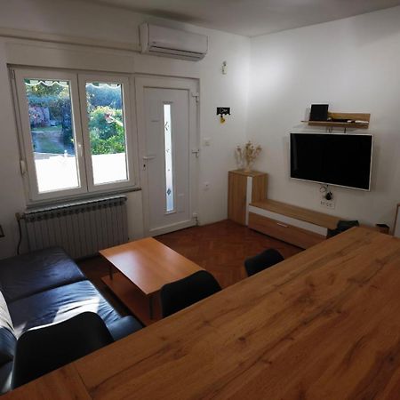 Apartments Dijana ซูเปทาร์สกา ดรากา ภายนอก รูปภาพ