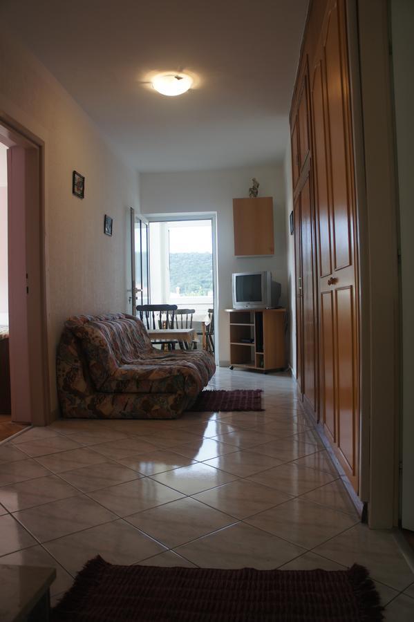 Apartments Dijana ซูเปทาร์สกา ดรากา ภายนอก รูปภาพ